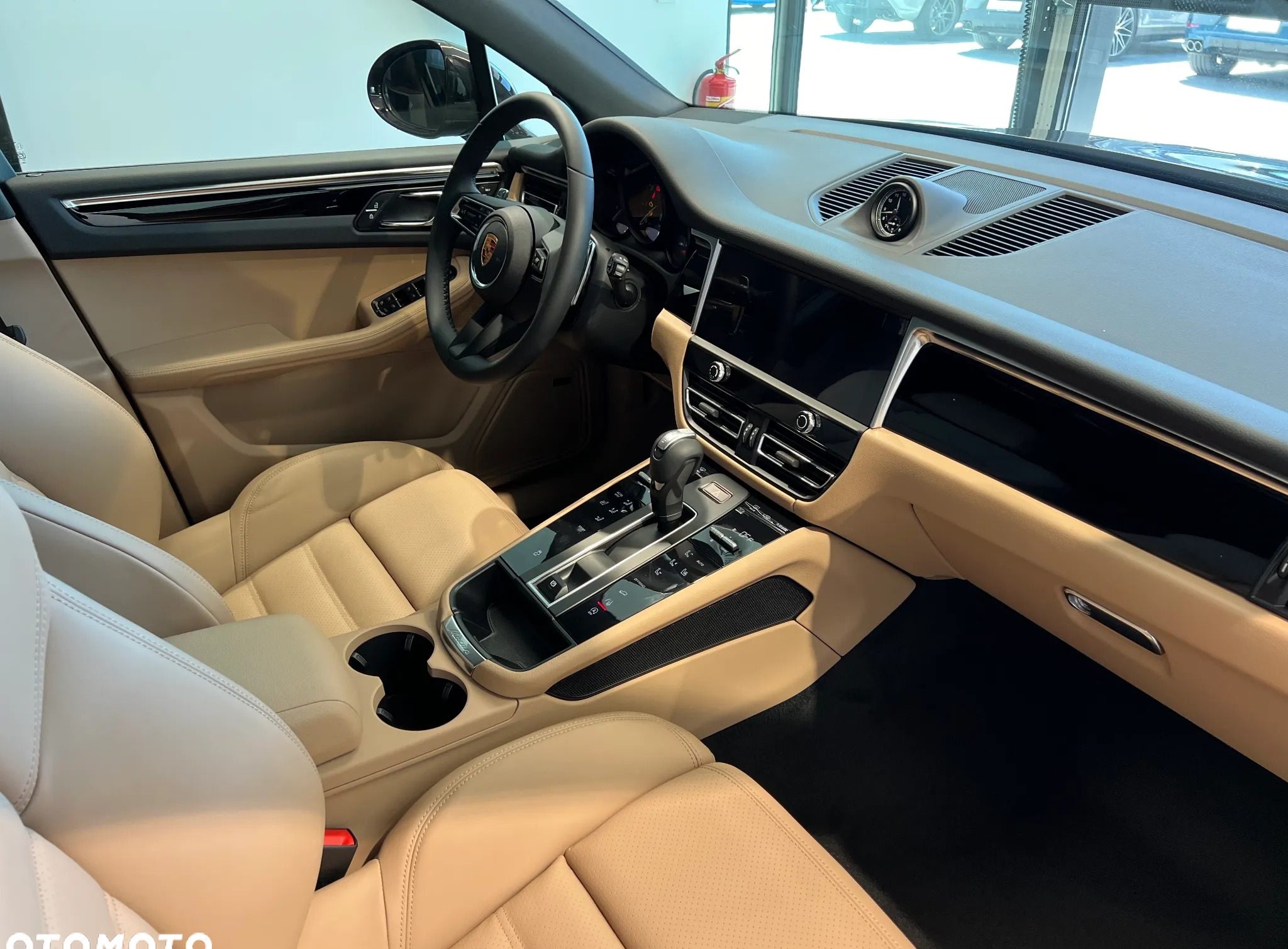 Porsche Macan cena 360338 przebieg: 10, rok produkcji 2024 z Żarki małe 29